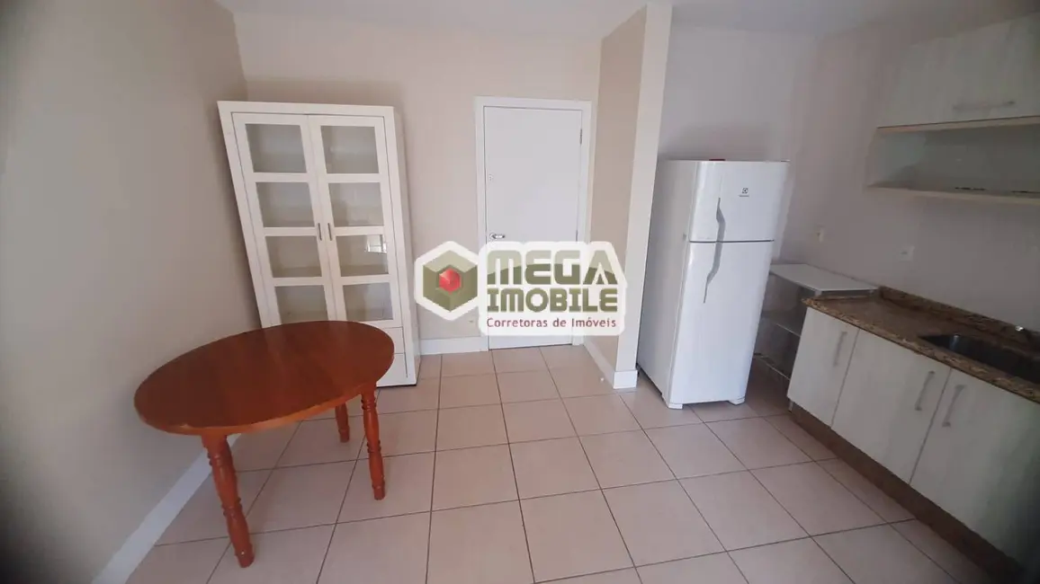 Foto 8 de Apartamento com 2 quartos à venda, 65m2 em Pantanal, Florianopolis - SC