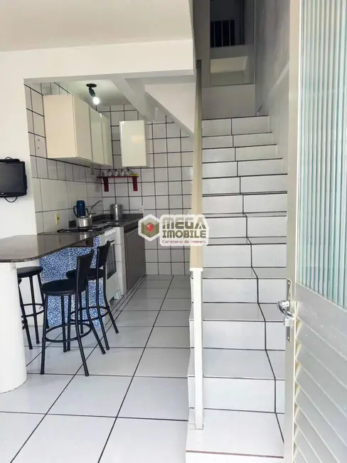 Casa com 2 quartos para alugar, 75m2 em Florianopolis - SC - imagem 3 Foto 3 de Casa com 2 quartos para alugar, 75m2 em Florianopolis - SC
