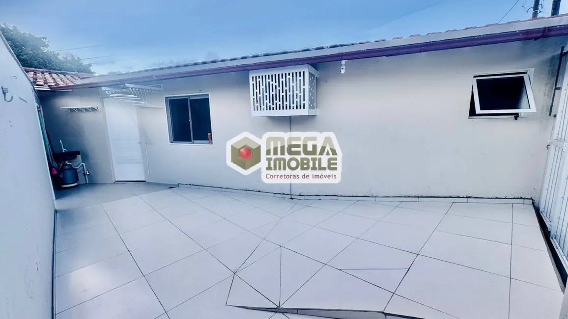 Foto 1 de Kitnet com 1 quarto para alugar, 24m2 em Florianopolis - SC