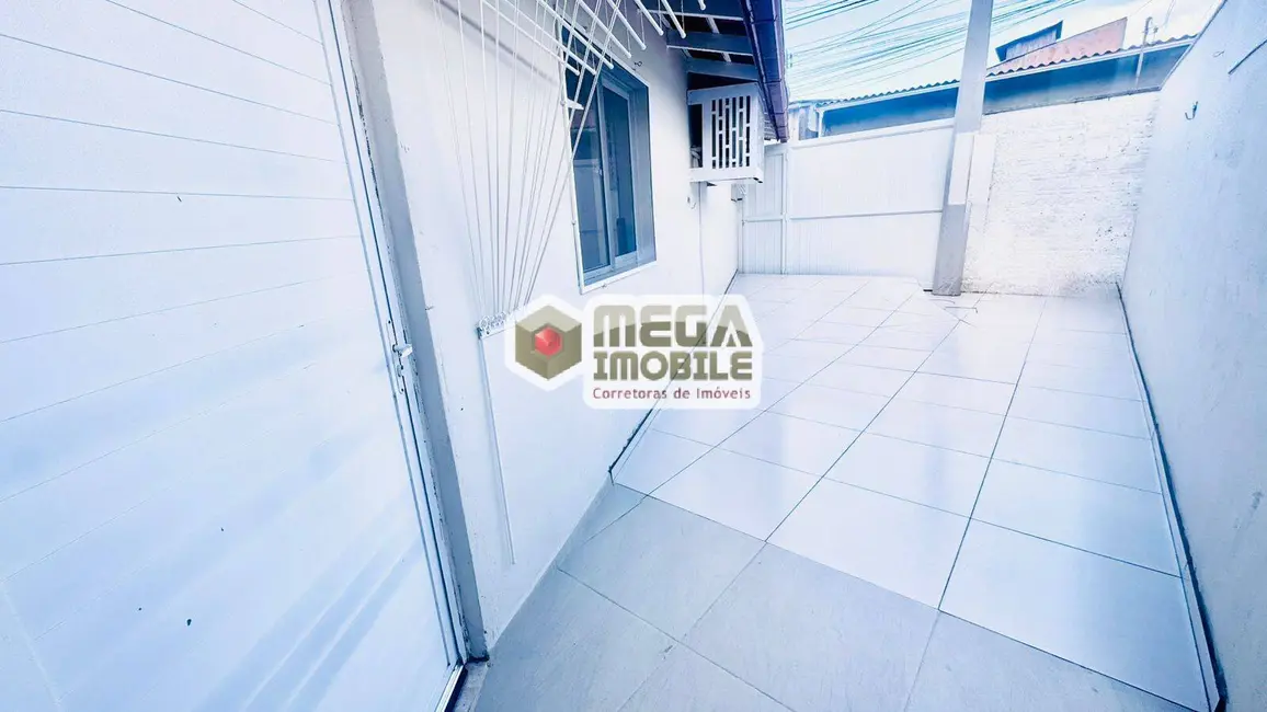 Foto 2 de Kitnet com 1 quarto para alugar, 24m2 em Florianopolis - SC