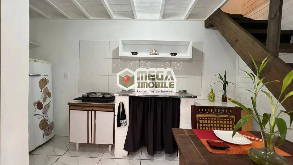 Casa com 1 quarto para alugar, 32m2 em Florianopolis - SC - imagem 6 Foto 6 de Casa com 1 quarto para alugar, 32m2 em Florianopolis - SC