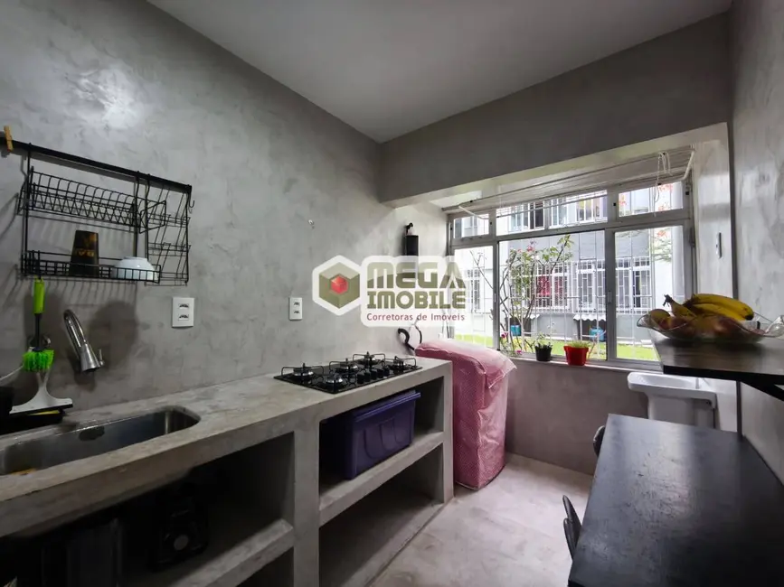 Foto 5 de Apartamento com 3 quartos à venda, 68m2 em Trindade, Florianopolis - SC