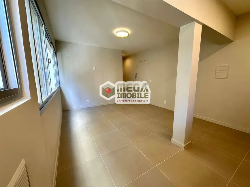 Foto 2 de Apartamento com 1 quarto à venda, 44m2 em Centro, Florianopolis - SC