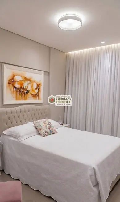 Foto 2 de Apartamento com 2 quartos à venda, 60m2 em Centro, Florianopolis - SC