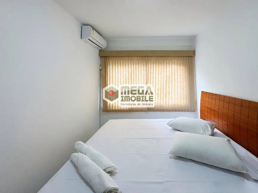 Foto 2 de Apartamento com 2 quartos à venda, 65m2 em Florianopolis - SC