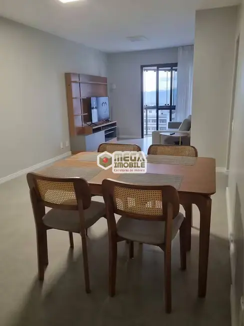 Apartamento com 2 quartos à venda, 75m2 em Centro, Florianopolis - SC - imagem 3 Foto 3 de Apartamento com 2 quartos à venda, 75m2 em Centro, Florianopolis - SC