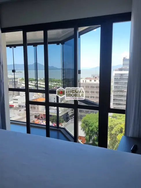 Apartamento com 2 quartos à venda, 75m2 em Centro, Florianopolis - SC - imagem 1 Foto 1 de Apartamento com 2 quartos à venda, 75m2 em Centro, Florianopolis - SC