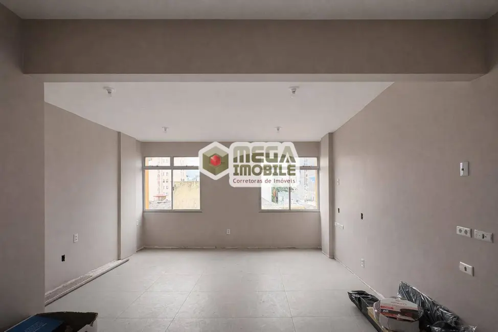 Sala Comercial à venda, 27m2 em Centro, Florianopolis - SC - imagem 1 Foto 1 de Sala Comercial à venda, 27m2 em Centro, Florianopolis - SC
