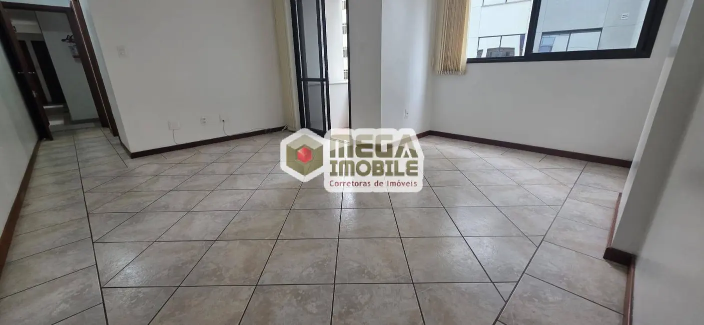 Apartamento com 2 quartos à venda, 77m2 em Centro, Florianopolis - SC - imagem 4 Foto 4 de Apartamento com 2 quartos à venda, 77m2 em Centro, Florianopolis - SC