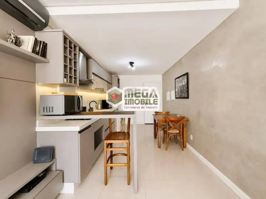 Apartamento com 1 quarto à venda, 40m2 em Centro, Florianopolis - SC - imagem 7 Foto 7 de Apartamento com 1 quarto à venda, 40m2 em Centro, Florianopolis - SC