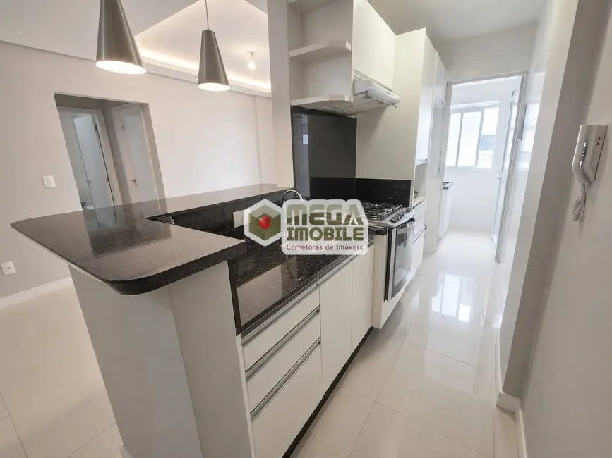 Apartamento com 2 quartos à venda, 74m2 em Pantanal, Florianopolis - SC - imagem 2 Foto 2 de Apartamento com 2 quartos à venda, 74m2 em Pantanal, Florianopolis - SC