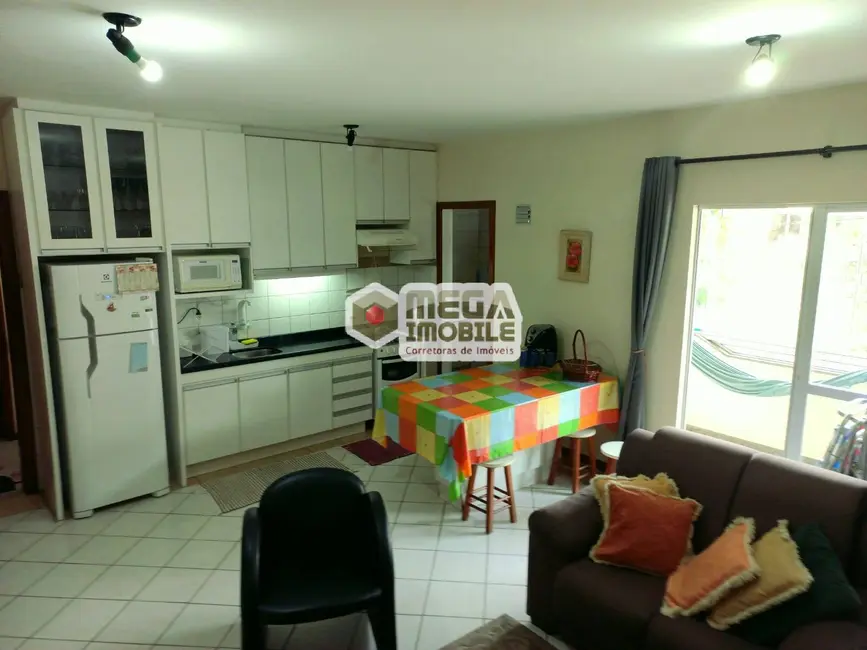 Foto 9 de Apartamento com 2 quartos à venda e para alugar, 60m2 em Florianopolis - SC