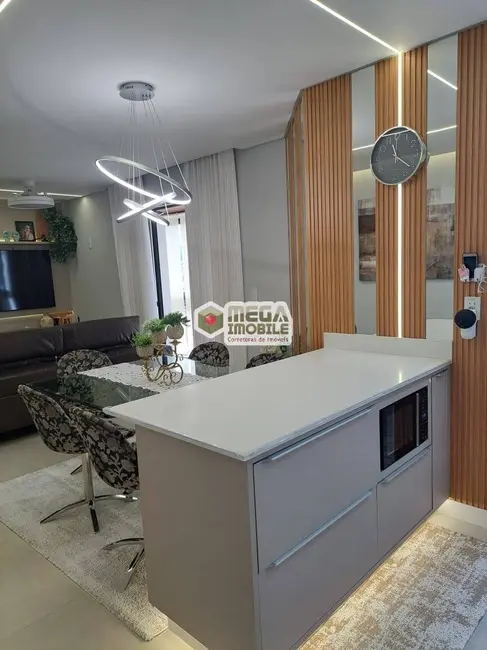 Foto 3 de Apartamento com 2 quartos à venda, 74m2 em Agronômica, Florianopolis - SC