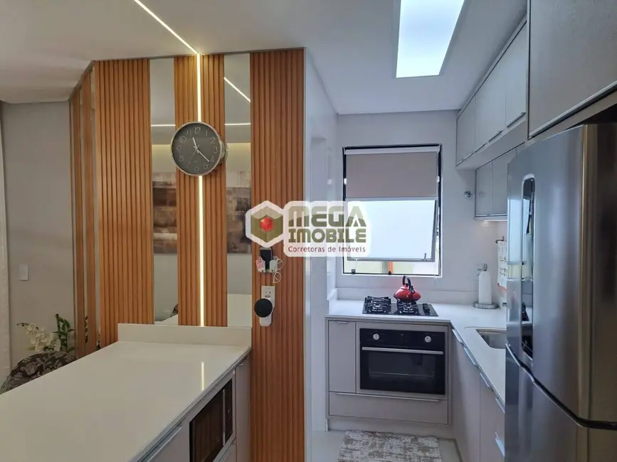 Foto 5 de Apartamento com 2 quartos à venda, 74m2 em Agronômica, Florianopolis - SC