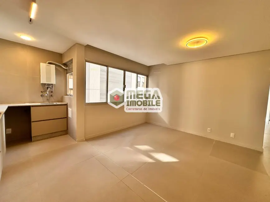 Foto 5 de Apartamento com 2 quartos à venda, 61m2 em Centro, Florianopolis - SC