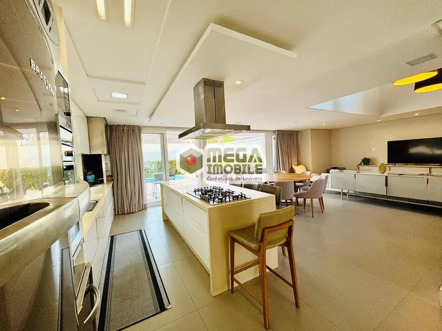 Casa com 3 quartos à venda, 276m2 em Santa Mônica, Florianopolis - SC - imagem 8 Foto 8 de Casa com 3 quartos à venda, 276m2 em Santa Mônica, Florianopolis - SC