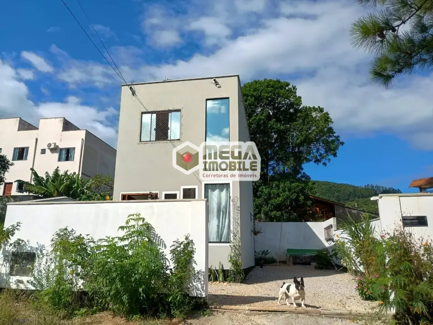 Foto 1 de Casa com 2 quartos à venda, 64m2 em Governador Celso Ramos - SC
