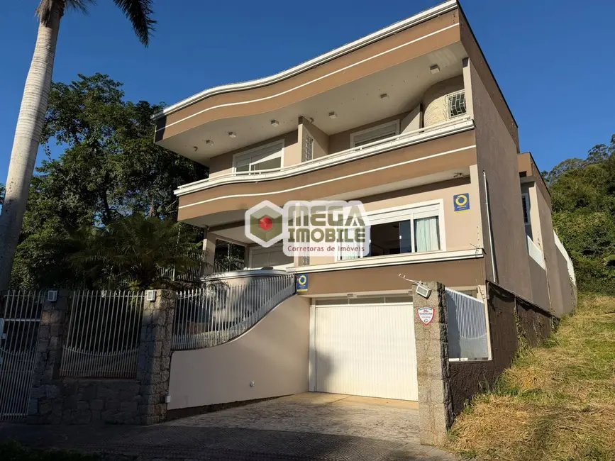 Foto 9 de Casa com 4 quartos à venda, 431m2 em Córrego Grande, Florianopolis - SC