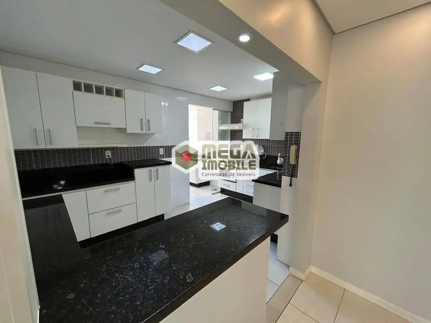 Foto 3 de Apartamento com 3 quartos à venda, 92m2 em Carvoeira, Florianopolis - SC