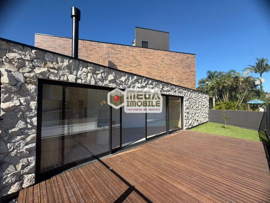 Foto 2 de Casa com 2 quartos à venda, 81m2 em Cachoeira do Bom Jesus, Florianopolis - SC