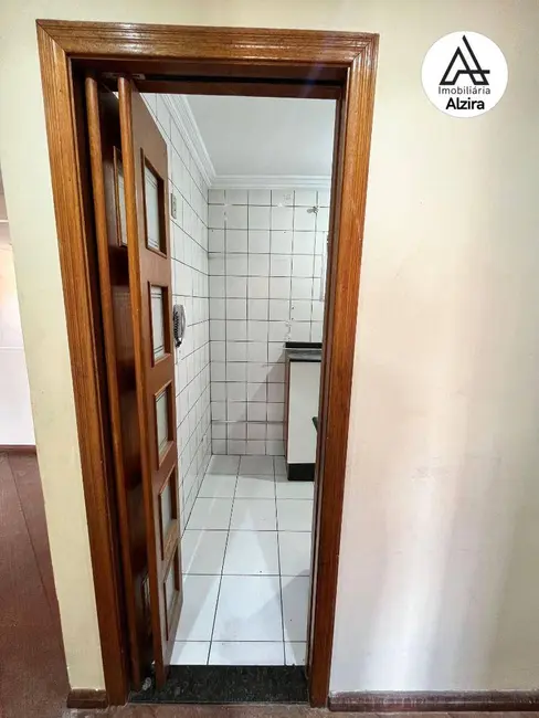 Foto 8 de Apartamento com 2 quartos para alugar, 54m2 em Jardim Santo André, Santo Andre - SP