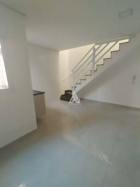 Apartamento com 2 quartos para alugar, 95m2 em Vila América, Santo Andre - SP - imagem 2 Foto 2 de Apartamento com 2 quartos para alugar, 95m2 em Vila América, Santo Andre - SP