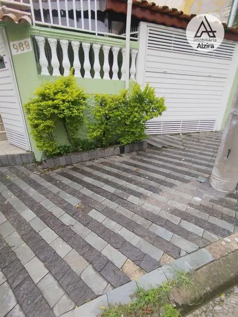 Foto 1 de Casa com 2 quartos para alugar, 150m2 em Vila Bastos, Santo Andre - SP