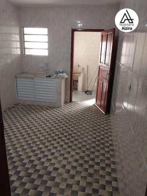 Casa com 2 quartos para alugar, 168m2 em Santo Andre - SP - imagem 7 Foto 7 de Casa com 2 quartos para alugar, 168m2 em Santo Andre - SP