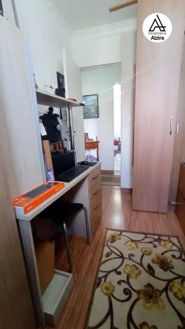 Apartamento com 2 quartos à venda, 60m2 em Parque São Vicente, Maua - SP - imagem 9 Foto 9 de Apartamento com 2 quartos à venda, 60m2 em Parque São Vicente, Maua - SP