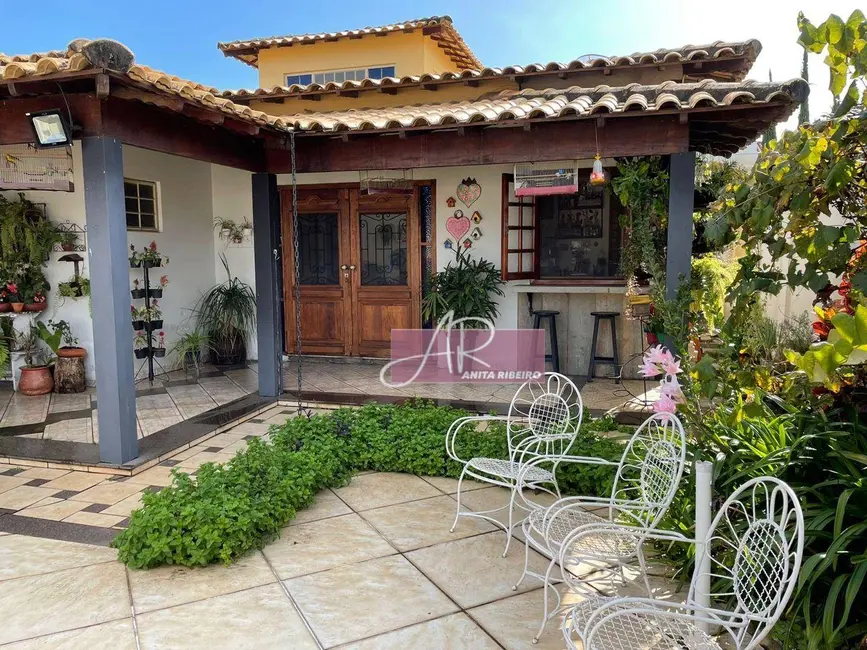 Foto 2 de Casa com 4 quartos à venda, 490m2 em Fátima I, Pouso Alegre - MG
