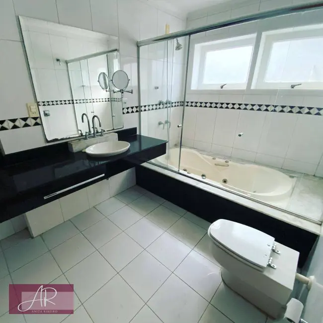 Casa com 6 quartos à venda, 315m2 em Santa Lúcia, Pouso Alegre - MG - imagem 8 Foto 8 de Casa com 6 quartos à venda, 315m2 em Santa Lúcia, Pouso Alegre - MG