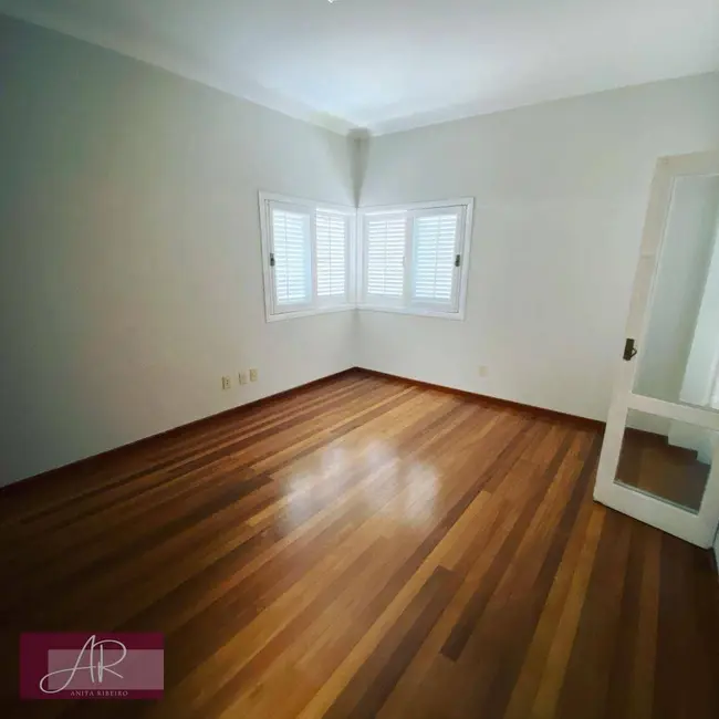 Casa com 6 quartos à venda, 315m2 em Santa Lúcia, Pouso Alegre - MG - imagem 7 Foto 7 de Casa com 6 quartos à venda, 315m2 em Santa Lúcia, Pouso Alegre - MG