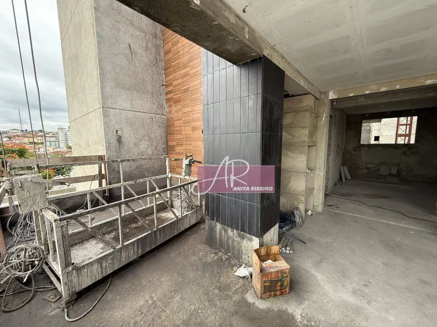 Apartamento com 3 quartos à venda, 150m2 em Centro, Pouso Alegre - MG - imagem 6 Foto 6 de Apartamento com 3 quartos à venda, 150m2 em Centro, Pouso Alegre - MG