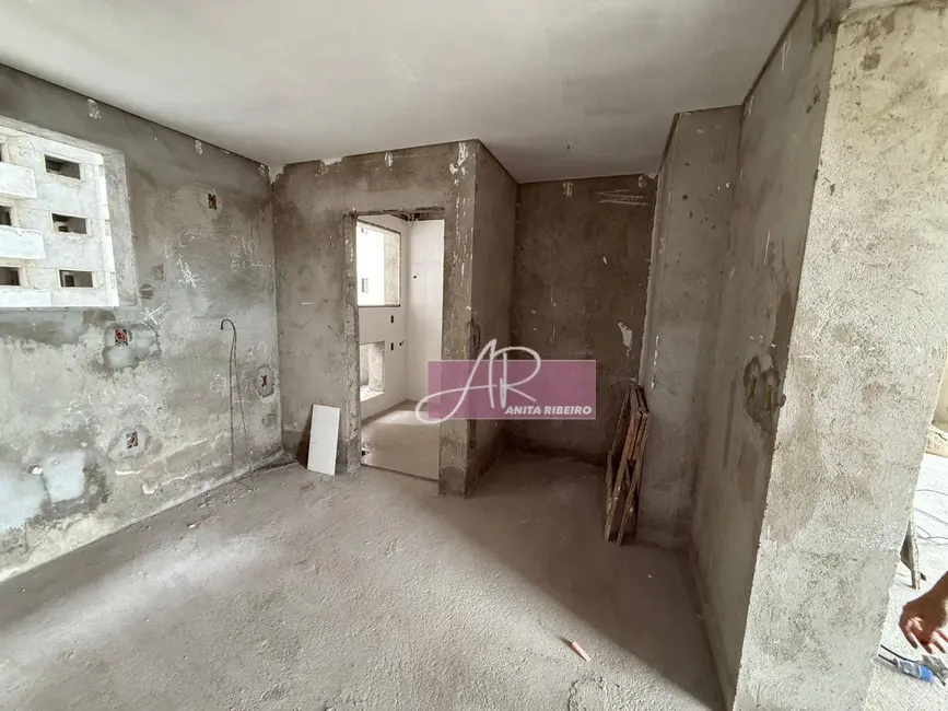 Apartamento com 3 quartos à venda, 150m2 em Centro, Pouso Alegre - MG - imagem 5 Foto 5 de Apartamento com 3 quartos à venda, 150m2 em Centro, Pouso Alegre - MG