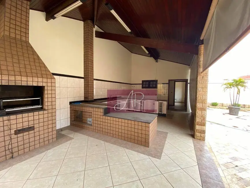 Foto 12 de Casa com 5 quartos à venda, 760m2 em Fátima I, Pouso Alegre - MG