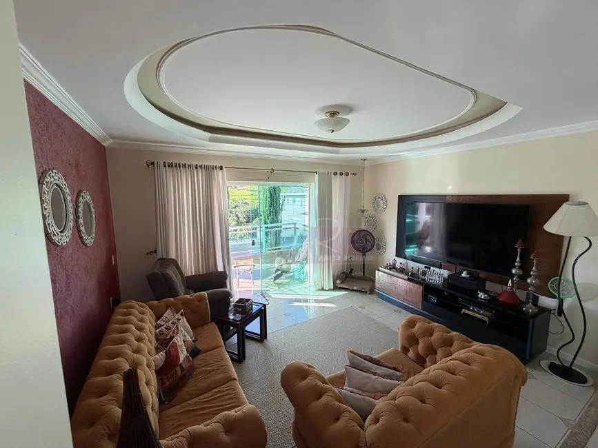 Foto 8 de Casa com 5 quartos à venda, 760m2 em Pousada dos Campos II, Pouso Alegre - MG