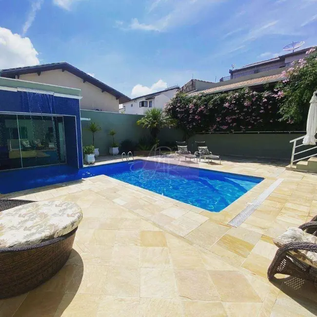 Foto 1 de Casa com 5 quartos à venda, 760m2 em Pousada dos Campos II, Pouso Alegre - MG