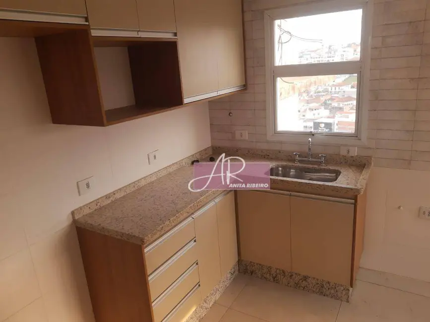Foto 5 de Apartamento com 3 quartos à venda, 100m2 em João Paulo II, Pouso Alegre - MG