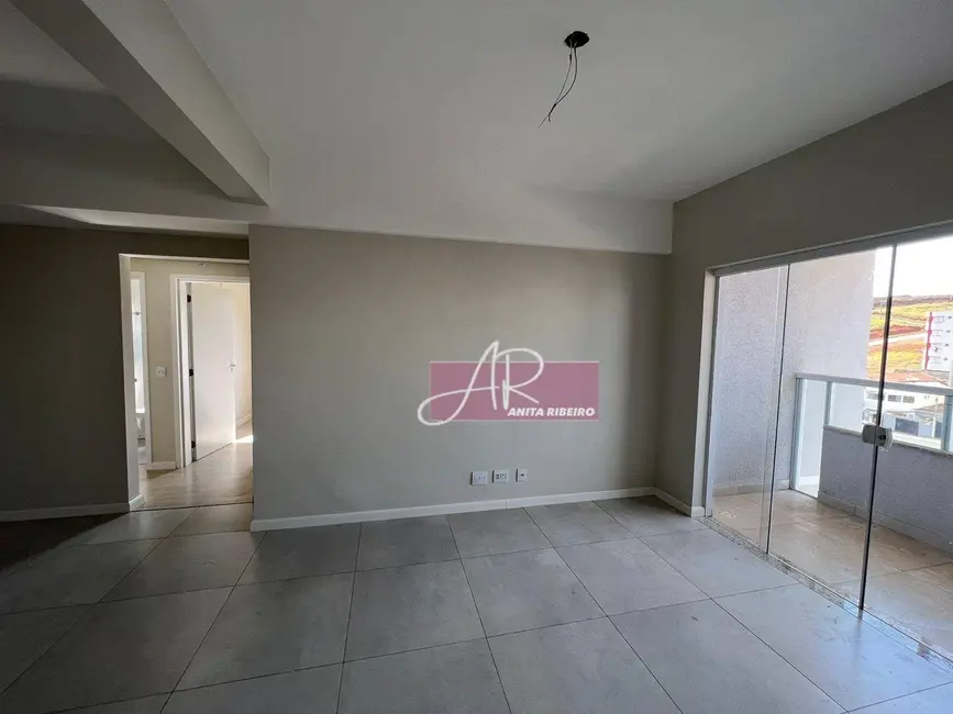 Foto 3 de Apartamento com 3 quartos à venda, 100m2 em João Paulo II, Pouso Alegre - MG