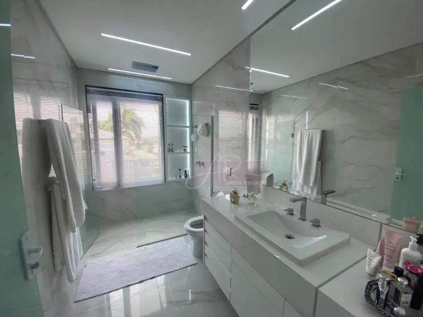 Casa de Condomínio com 2 quartos à venda, 290m2 em Fátima II, Pouso Alegre - MG - imagem 6 Foto 6 de Casa de Condomínio com 2 quartos à venda, 290m2 em Fátima II, Pouso Alegre - MG