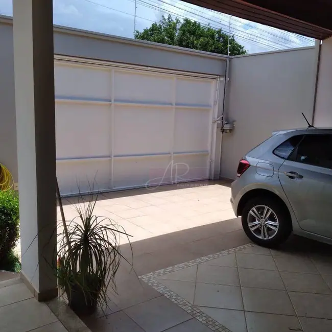 Foto 4 de Casa com 4 quartos à venda, 300m2 em Pouso Alegre - MG