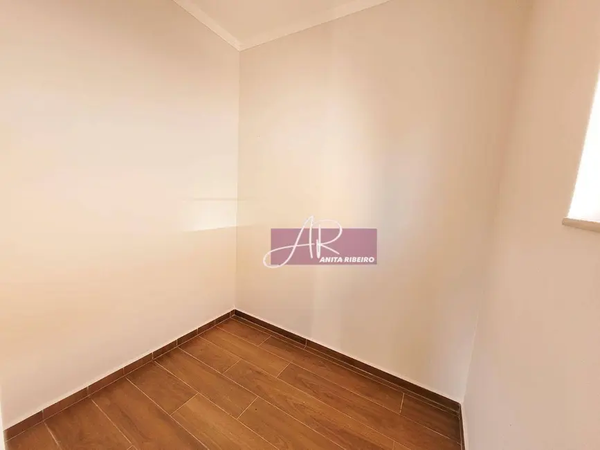 Casa com 3 quartos à venda, 332m2 em Pouso Alegre - MG - imagem 8 Foto 8 de Casa com 3 quartos à venda, 332m2 em Pouso Alegre - MG