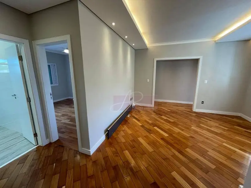 Casa com 3 quartos à venda, 362m2 em Pouso Alegre - MG - imagem 9 Foto 9 de Casa com 3 quartos à venda, 362m2 em Pouso Alegre - MG