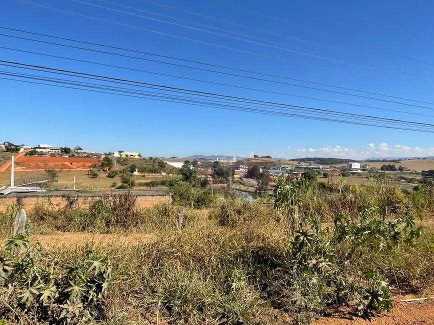 Foto 3 de Terreno / Lote à venda, 12000m2 em Pouso Alegre - MG