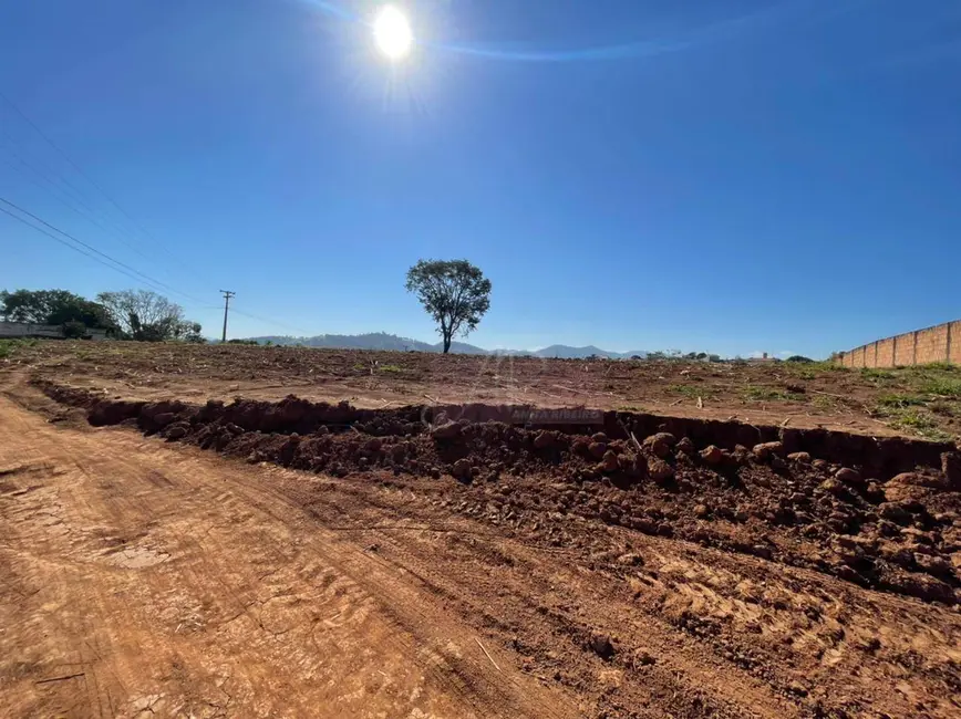Foto 2 de Terreno / Lote à venda, 12000m2 em Pouso Alegre - MG