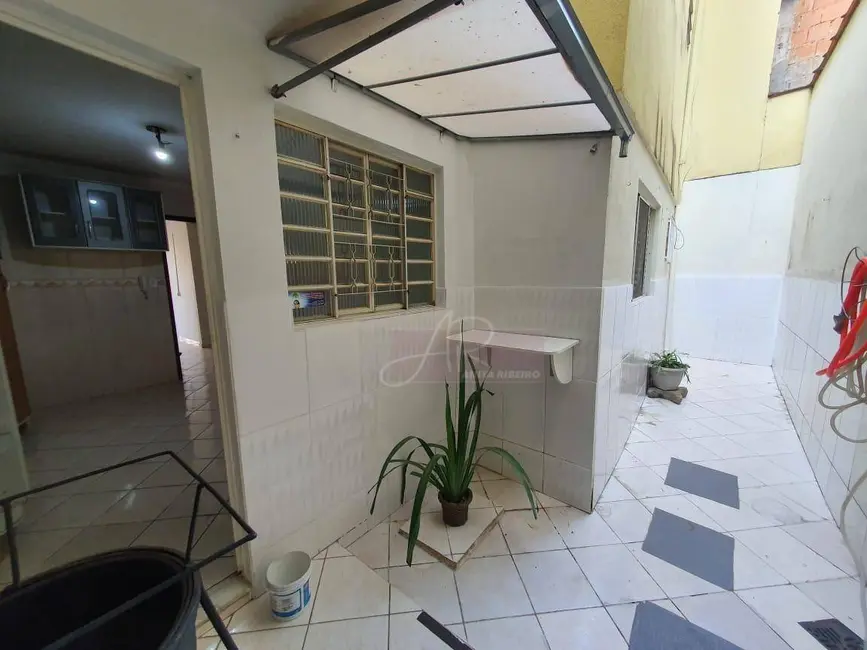Foto 1 de Apartamento com 3 quartos à venda, 77m2 em Pouso Alegre - MG
