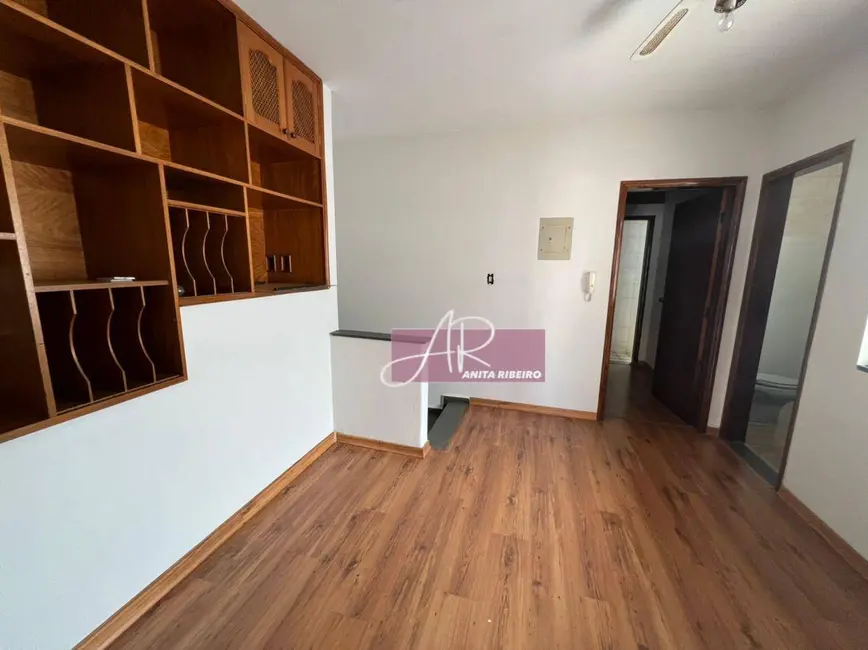 Foto 4 de Casa com 4 quartos à venda, 127m2 em Santa Lúcia, Pouso Alegre - MG
