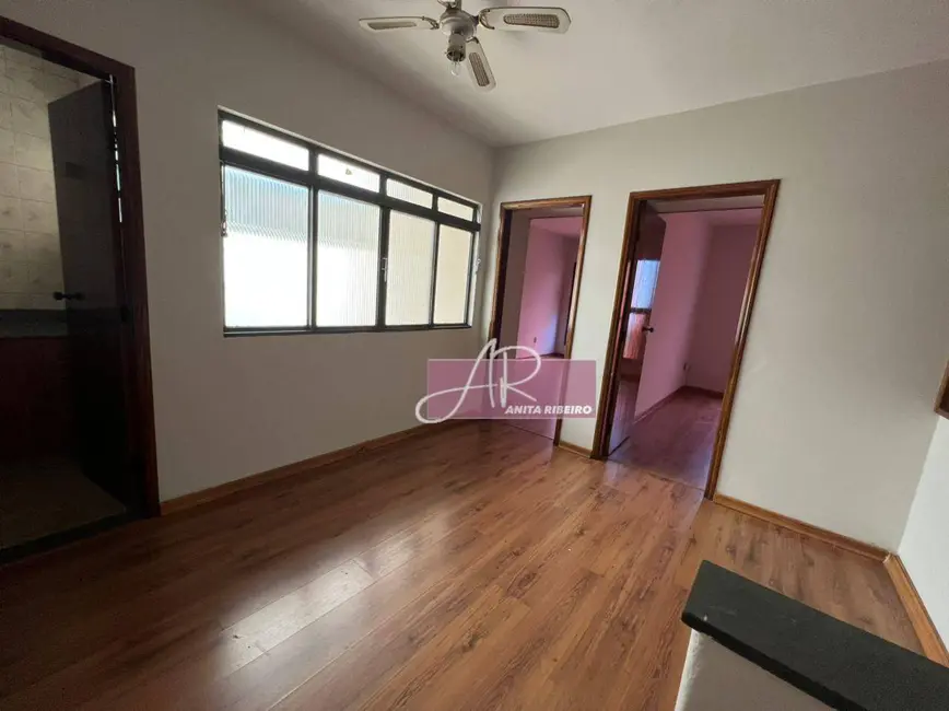 Foto 6 de Casa com 4 quartos à venda, 127m2 em Santa Lúcia, Pouso Alegre - MG