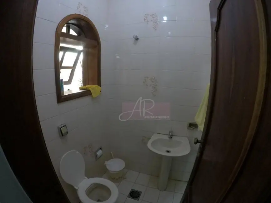 Casa com 4 quartos à venda, 400m2 em Saúde, Pouso Alegre - MG - imagem 7 Foto 7 de Casa com 4 quartos à venda, 400m2 em Saúde, Pouso Alegre - MG