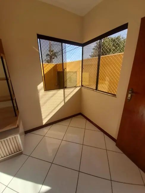 Foto 6 de Casa com 3 quartos à venda, 237m2 em Saúde, Pouso Alegre - MG